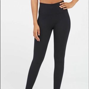 Spanx Ponte Ankle Leggings
